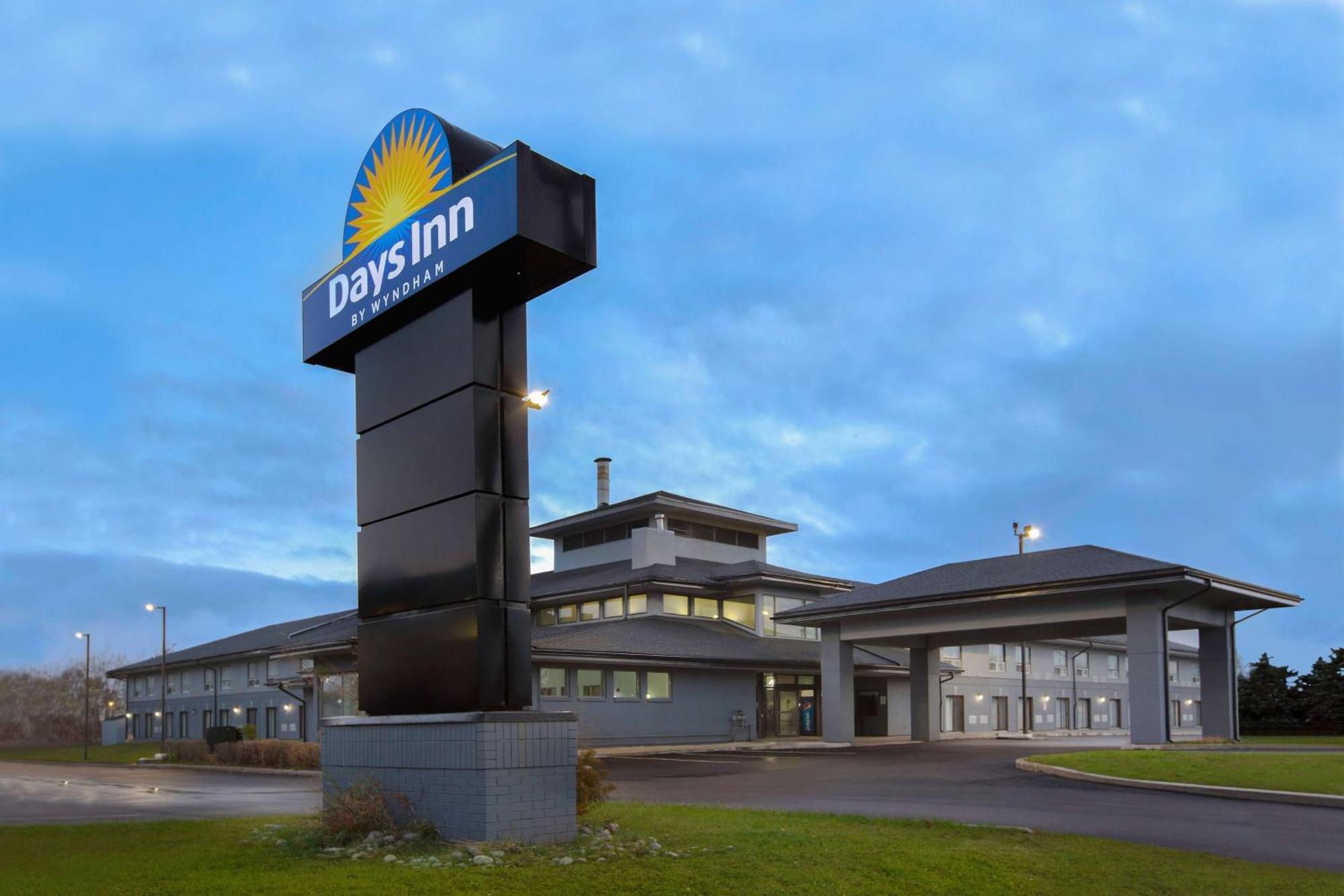 Days Inn By Wyndham Barrie Εξωτερικό φωτογραφία