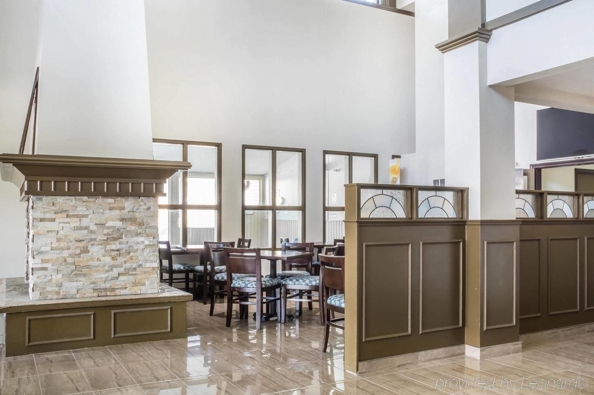 Days Inn By Wyndham Barrie Εξωτερικό φωτογραφία
